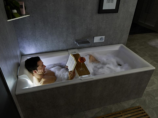 Акриловая ванна  STILL SQUARE LED 180x80 R/L RIHO FALL Акриловая ванна  STILL SQUARE LED 180x80 R/L RIHO FALL