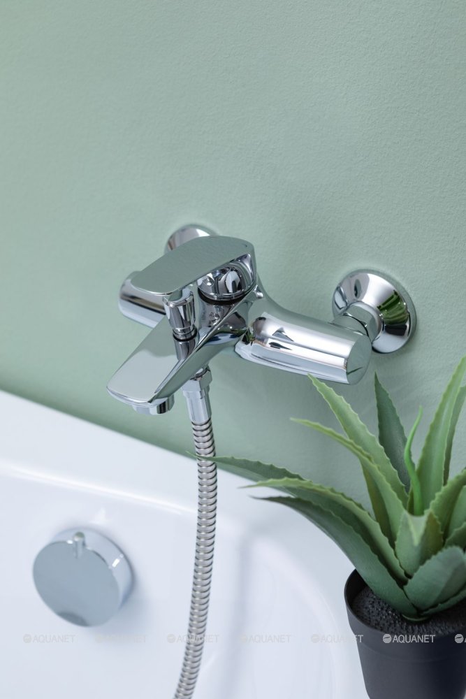 Смеситель для ванны с душем Aquanet Techno SD90881 Смеситель для ванны с душем Aquanet Techno SD90881