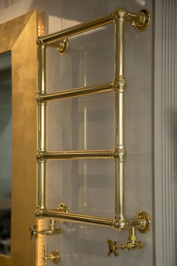 Полотенцесушитель водяной 750x500mm , золото (нерж.. сталь) Полотенцесушитель водяной 750x500mm , золото (нерж.. сталь)