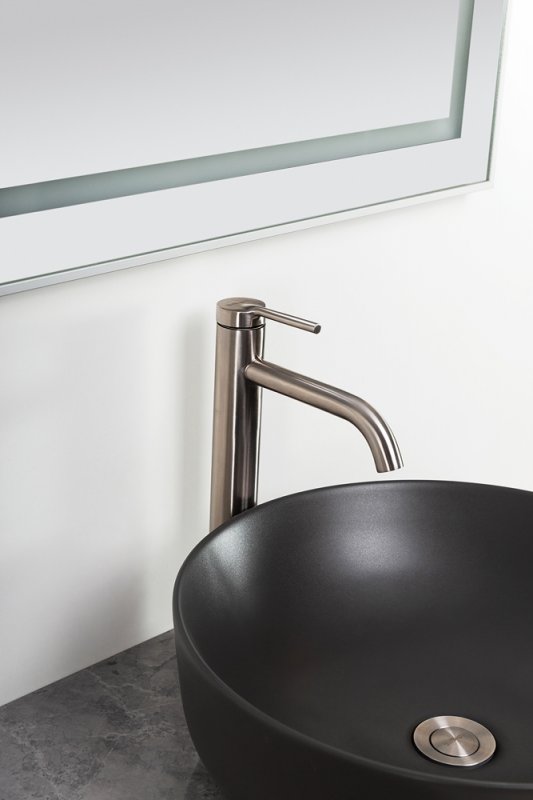 ETNA Смеситель для накладных раковин без донного клапана, нержавеющая сталь, исполнение сатин ETN-LMC2-IN ETNA Смеситель для накладных раковин без донного клапана, нержавеющая сталь, исполнение сатин ETN-LMC2-IN