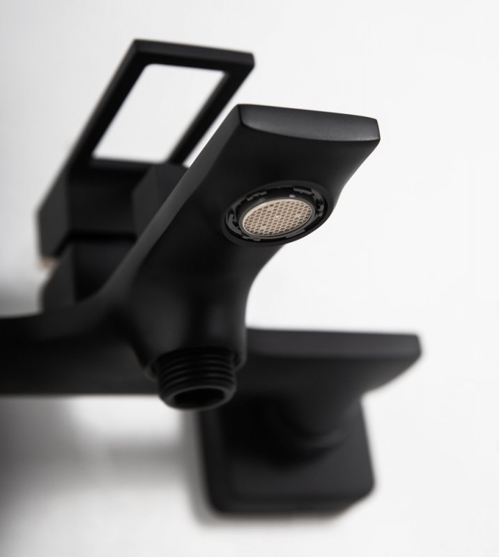 LUCE Смеситель для ванны и душа, хром LUC-VAS-CRM LUCE Смеситель для ванны и душа, хром LUC-VAS-CRM