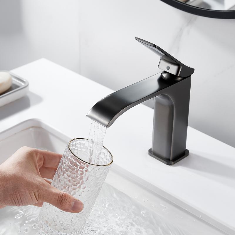 Смеситель для раковины Shevanik S40T S4001T Смеситель для раковины Shevanik S40T S4001T