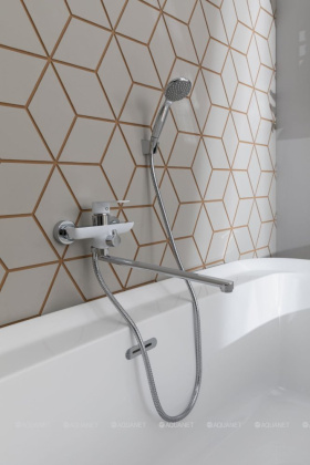 Смеситель для ванны с душем Aquanet Arctic AF520-21СW Смеситель для ванны с душем Aquanet Arctic AF520-21СW