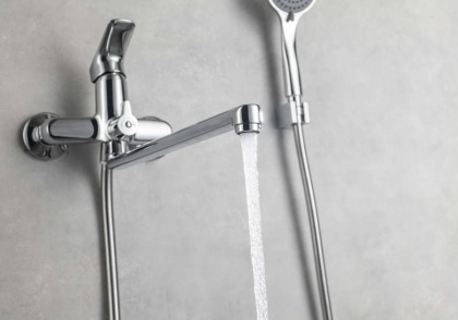 Смеситель для ванны с длинным изливом AQUATEK AQ1042CR ВЕГА 