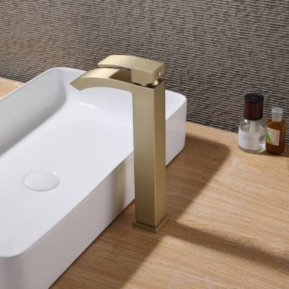 Смеситель для раковины Abber Wasserfall AF8611G золото матовое