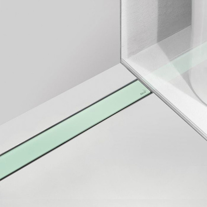 Водоотводящий желоб с порогами для цельной решетки