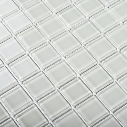 Мозаика стеклянная White Glass (чип 4*25*25) 300*300(22шт.-1.98м2), м2