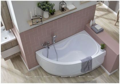 Акриловая ванна Aquanet Maldiva 150x90 R (с каркасом) Акриловая ванна Aquanet Maldiva 150x90 R (с каркасом)