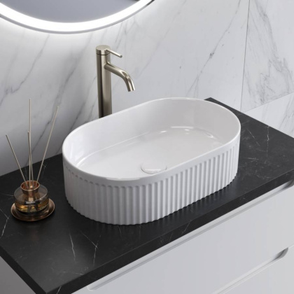 Раковина керамическая накладная, овальная BB1497, 500x320x120 Раковина керамическая накладная, овальная BB1497, 500x320x120