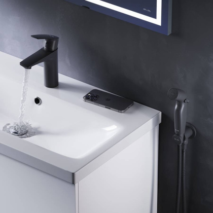 F90A03022 Gem, Смеситель для умывальника с гиг.душем, излив 99 мм, Черный, шт