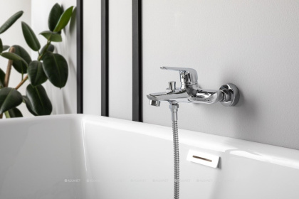 Смеситель для ванны с душем Aquanet Pragmatic AF430-20С Смеситель для ванны с душем Aquanet Pragmatic AF430-20С