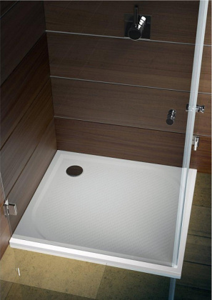 Акриловый душевой поддон Riho Davos 251 90x90 белый + панель DA5900500000000