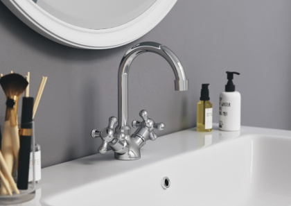 230210000 Retro,Смеситель для умывальника без дк