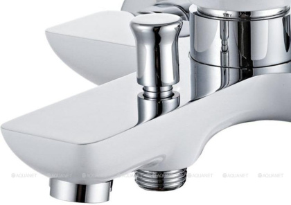 Смеситель для ванны с душем Aquanet Arctic AF520-20СW Смеситель для ванны с душем Aquanet Arctic AF520-20СW