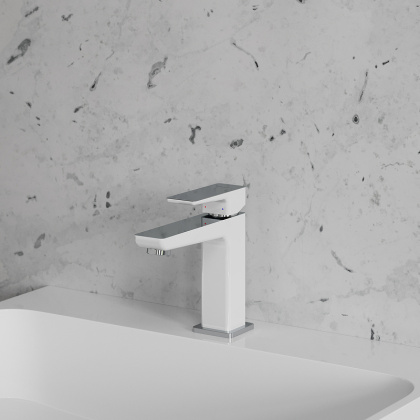 Смеситель для умывальника OMNIRES PARMA PM7410CRB (хром/белый) Смеситель для умывальника OMNIRES PARMA PM7410CRB (хром/белый)