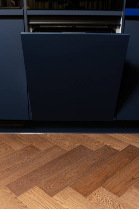 Кварцевый паркет Quartz Parquet Английская Ёлка Дуб Рустикальный, 33-410, 5/0,6 мм  Кварцевый паркет Quartz Parquet Английская Ёлка Дуб Рустикальный, 33-410, 5/0,6 мм