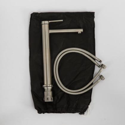 ETNA Смеситель для накладных раковин без донного клапана, нержавеющая сталь, исполнение сатин ETN-LMC-IN ETNA Смеситель для накладных раковин без донного клапана, нержавеющая сталь, исполнение сатин ETN-LMC-IN