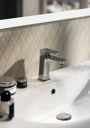 Смеситель FIORETTO для раковины без донного клапана, хром