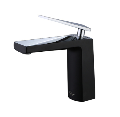 Смеситель для умывальника VENTURO черный + хром Смеситель для умывальника VENTURO черный + хром